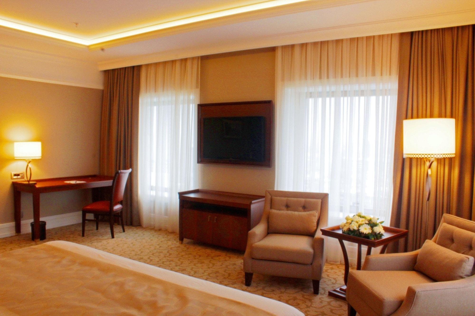 Hotel Retaj Royale 5*