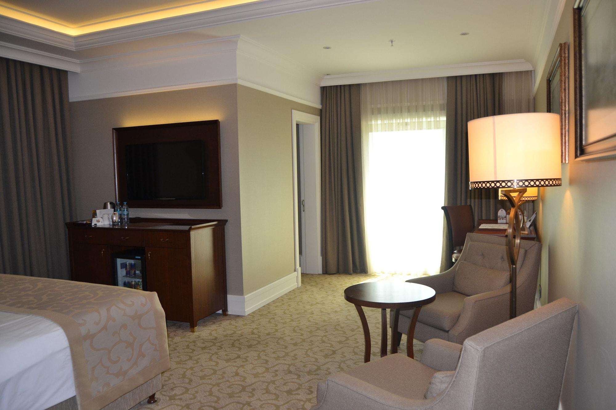 Retaj Royale Hotel